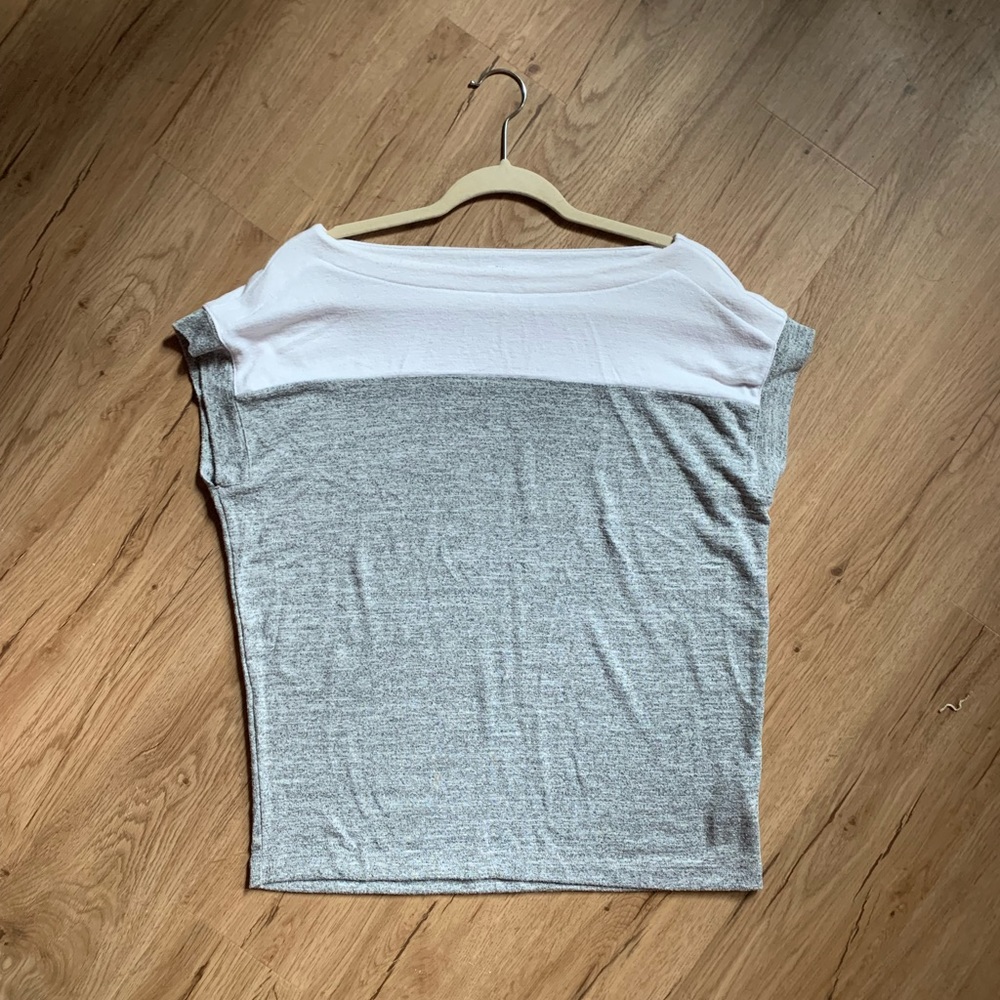 Gap shirt
